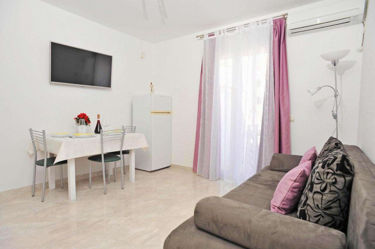 Apartments With A Parking Space Sutivan, Brac - 752 Dış mekan fotoğraf